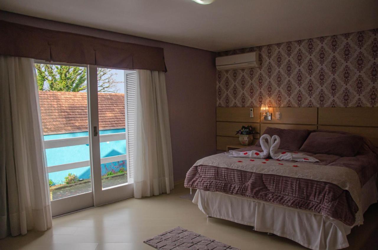 Double Luxury Suite with Spa Bath