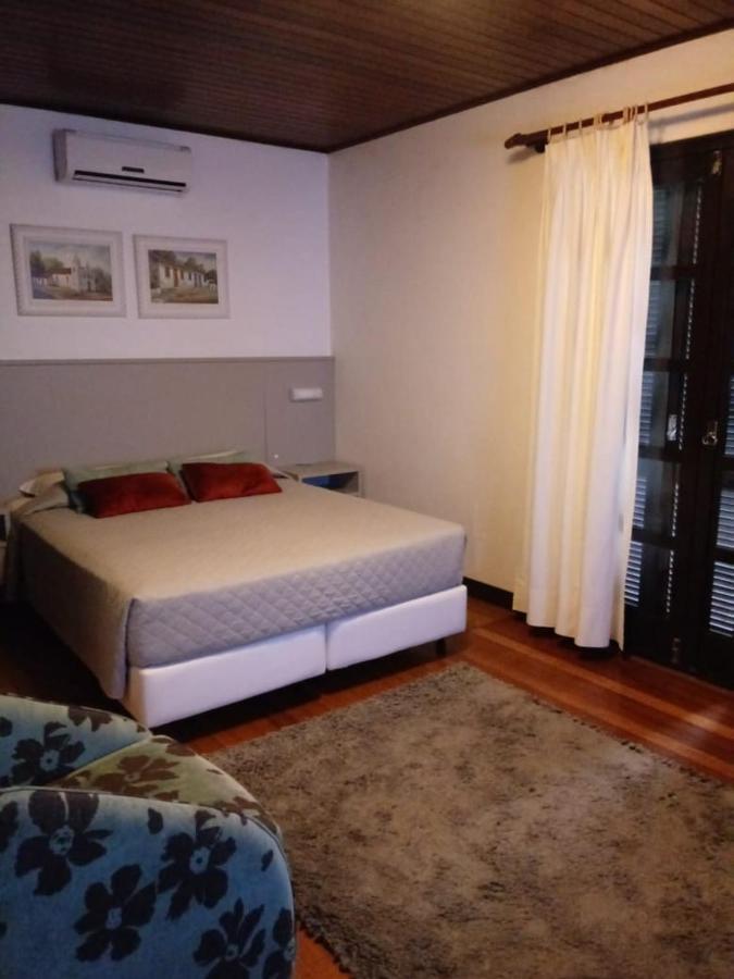 Suíte Deluxe com Banheira de Hidromassagem