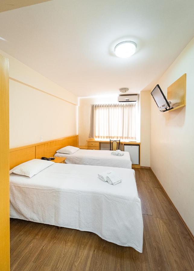 Quarto Deluxe com Cama de Casal ou 2 de Solteiro