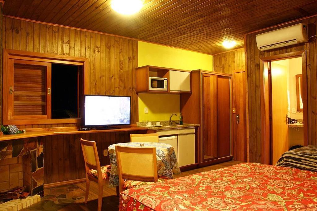 Standard Chalet,133383582:JPEG