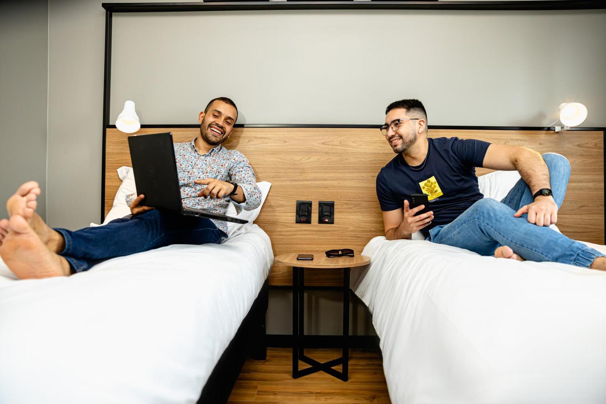 Twin Room,1539893314:JPEG