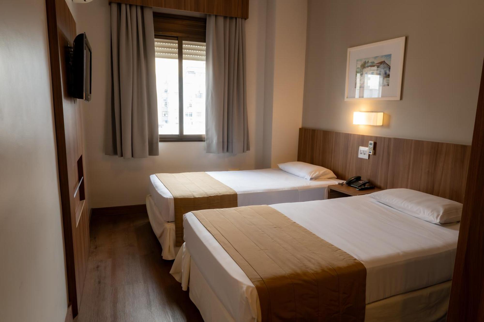 Quarto Standard com 2 Camas de Solteiro