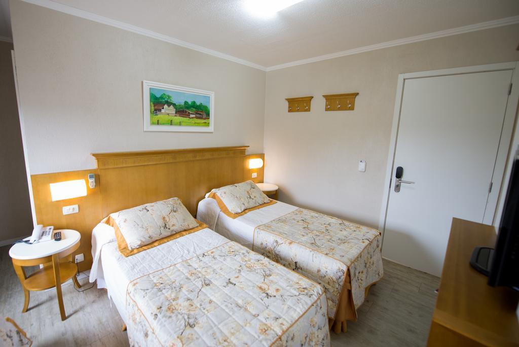 Deluxe Twin Room,326146273:JPEG