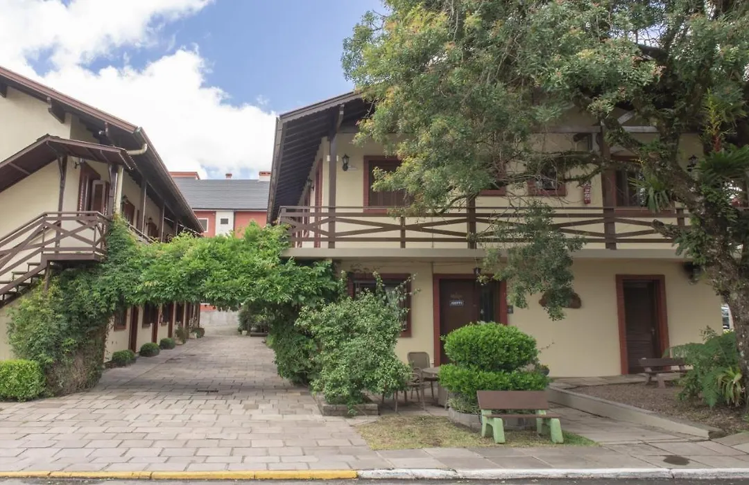 Pousada Nossa Casa Gramado-1