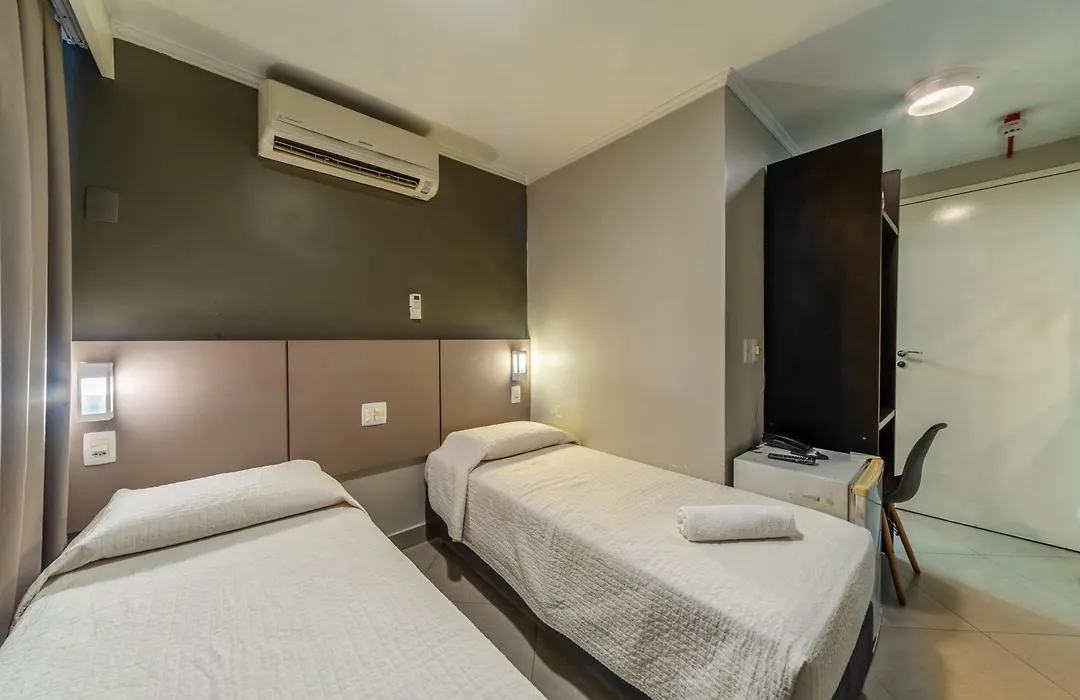Minuano Hotel Express próx Orla Lago Guaíba, Mercado Público, 300 m Rodoviária-1