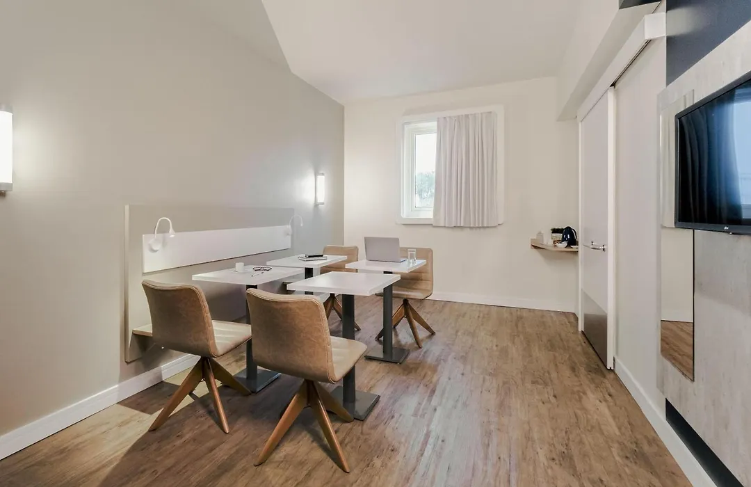 Ibis Budget Farroupilha-1
