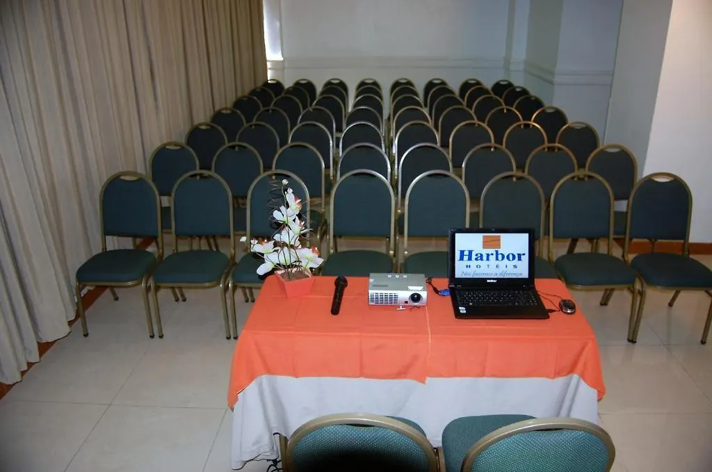 Harbor Regent Suites-1