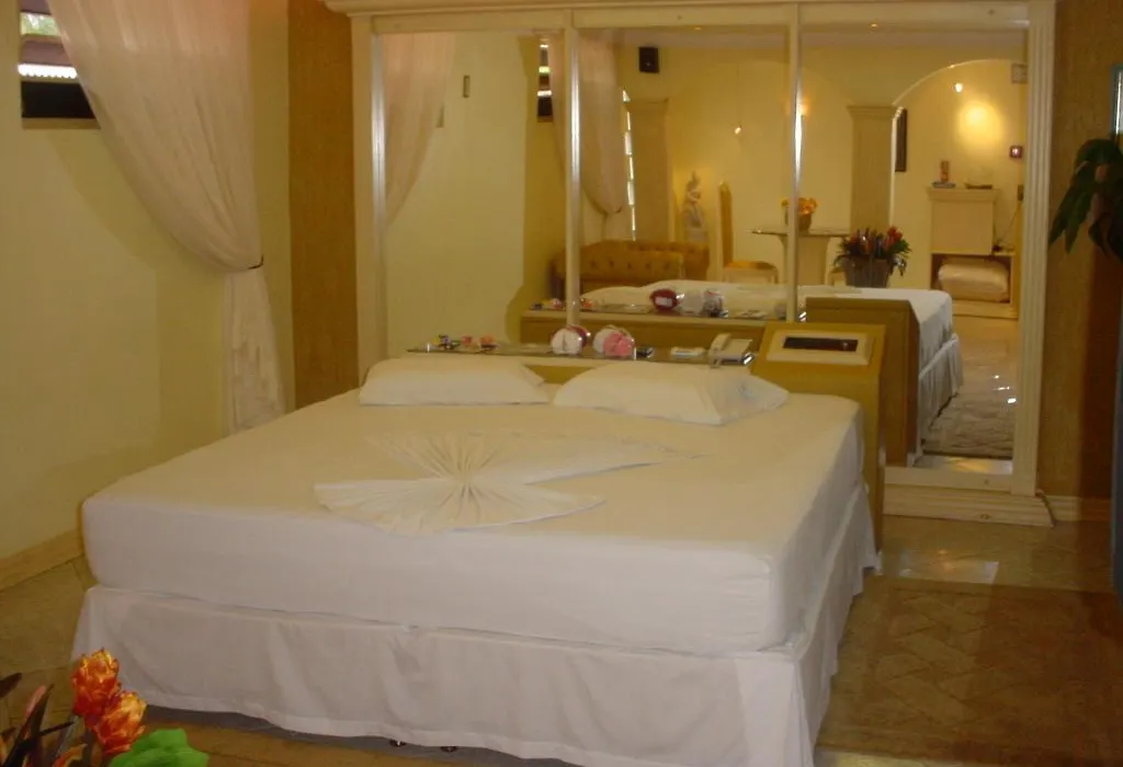 Hotel Paradise-1