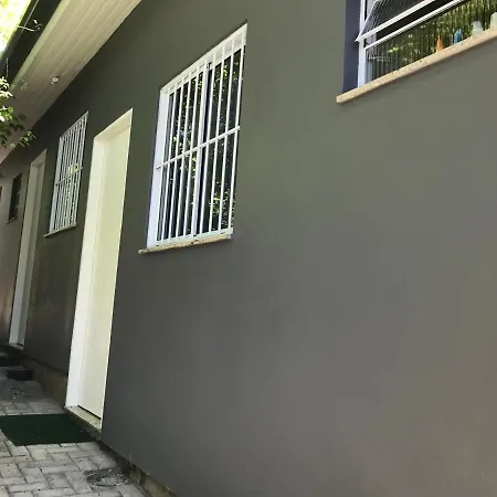 Suite Em Gramado, Proxima A Avenida Das Hortencias-2