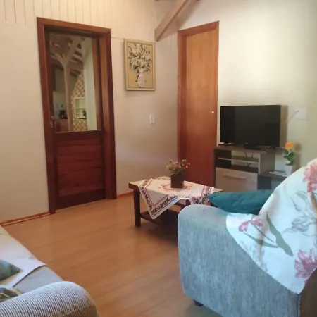 Casa Ruschel Apto 1-2