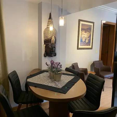 Apartamento Junto A Rua Coberta, Recem Decorado-3