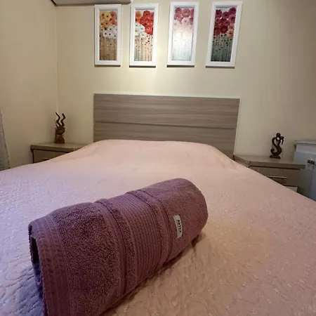 Apartamento Inteiro Centro - 2 Quartos - Completo - Cama King E Cama Queen - Lareira-3