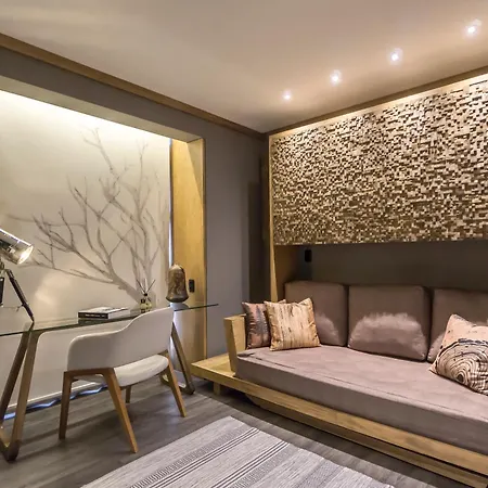 Wood Hotel-2