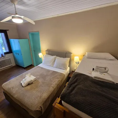 Casa Da Paz Hostel & Suites-2